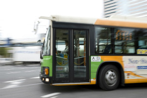 東京都、渋谷－六本木間で終夜バス試験運行へ－12月から