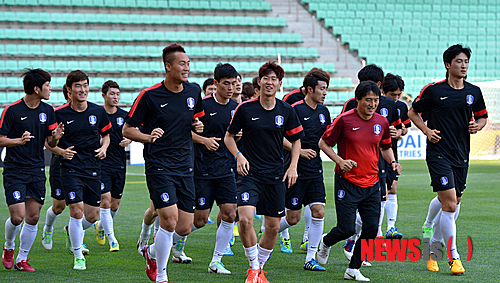 イラン、アウェーで韓国破る！逆転Ａ組１位通過