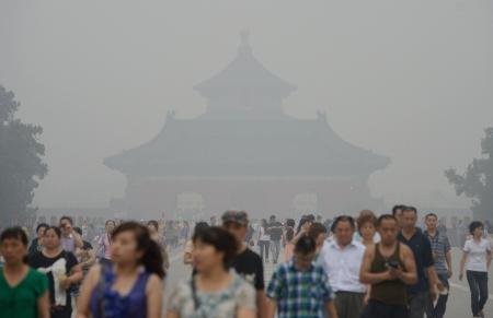 北京:大気汚染、最悪レベル 外出控えるよう呼び掛け