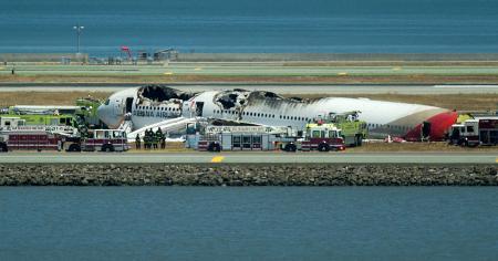 ［事件］【アシアナ機事故】サンフランシスコで着陸に失敗 ２人死亡、約６０人負傷（2013.7.7 08:08）