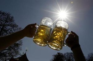 上半期のビール出荷は過去最低、猛暑で足元は好調の声