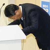 海江田氏、求心力が低下…退陣と代表選求める声