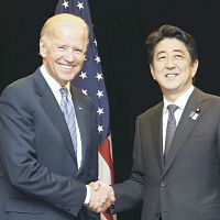 日米同盟の役割強化で一致 首相、米副大統領と会談