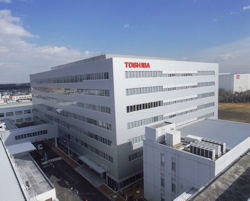 東芝、テレビ黒字化へ経費３００億円圧縮 ４００人配転