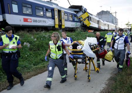 運転士死亡、２６人負傷＝スイス列車事故