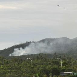 沖縄で米軍ヘリ墜落、炎上 キャンプ・ハンセン内