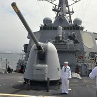 「ねぶたが楽しみ」米イージス艦が青森に初寄港