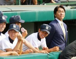 松井氏が球児に戻った 21年ぶり甲子園