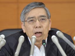 消費増税 「悪影響なら追加緩和も」 日銀総裁