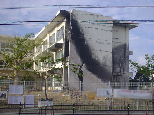 「県の要望に沿わず遺憾」＝米軍ヘリ飛行再開で—沖縄県知事公室長