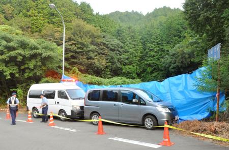 スーツケースに女性遺体＝市道脇、遺棄で捜査－愛媛