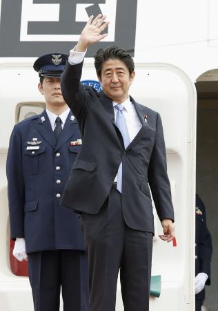 安倍首相「太い絆築く」＝就任後２度目の中東訪問