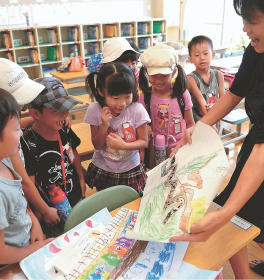 教室に歓声 県内公立小中学校２学期の始業式