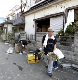 竜巻、建物被害６０８棟に けが人は６４人 埼玉・千葉