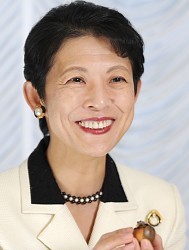 久子さまＩＯＣ総会出席「政治利用でない」 官房長官