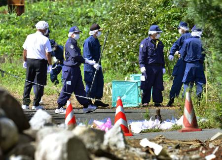 現場検証を公開＝三重中３女子殺害－県警