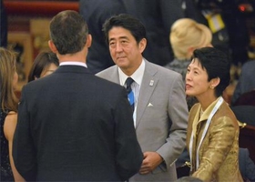 「東京五輪」へ支持訴え＝安倍首相、ＩＯＣ委員と面談－２０年五輪招致