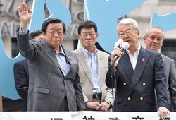 選挙:堺市長選 神戸市長、竹山氏を応援 橋下氏、西林氏と都構想訴え