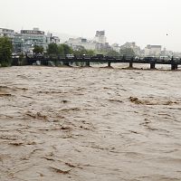 台風１８号、列島縦断 ３人死亡５人不明 初の特別警報