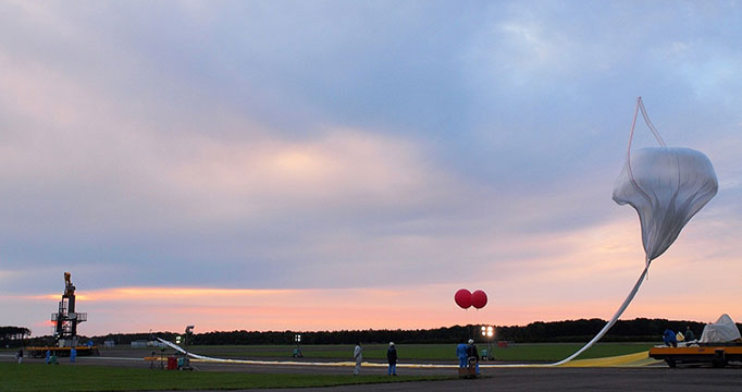 高度５３キロ、気球の世界記録 ＪＡＸＡ、北海道で達成