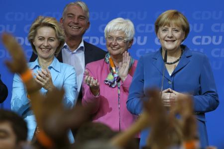 メルケル独首相、３選へ 最大野党に大連立呼び掛け