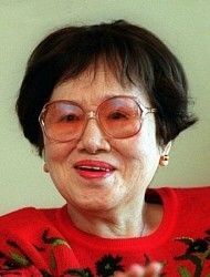 山崎豊子さん死去:社会的話題作、次々 精力的取材と綿密な調査