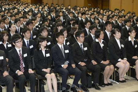 大学生らの採用内定解禁