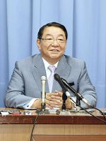 「やるべきことやった」 藤村前官房長官が引退会見