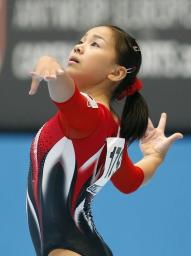 【世界体操】 内村が史上初の４連覇 加藤は２位 日本勢が０５年以来の金銀