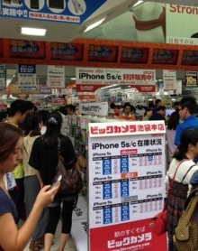 ドコモ、過去最大の純減＝新ｉＰｈｏｎｅ在庫不足—９月