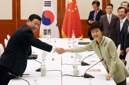 日本拒否鮮明に 中韓首脳、関係強化を確認 習氏「中韓はどれほど緊密か」