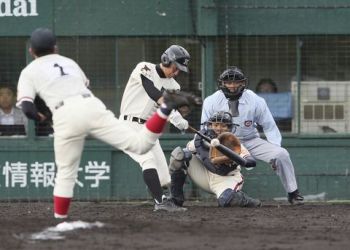 マー君 母校秋季大会Ｖ祝福「おめでとう」夫人の出身校下す