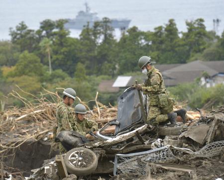 伊豆大島:避難勧告 元町と泉津の２地区計２２９５人に