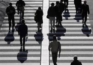 日銀、全地域で景気判断引き上げ