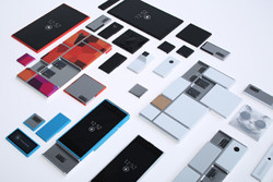 スマホを&quot;自作&quot;する時代がくる? モトローラが「Project Ara」構想を発表