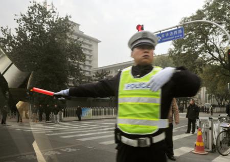 陳情者１０００人超が抗議行動＝監察省前で反腐敗訴え－３中総会開幕・北京