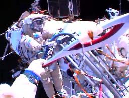 五輪=ソチ「聖火」リレー、史上初の宇宙遊泳