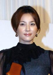 瀬戸朝香さん、第２子の女児出産 「家族４人で楽しく」