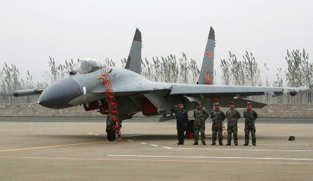 中国軍機が防空識別圏で緊急発進、日米機進入受け＝新華社