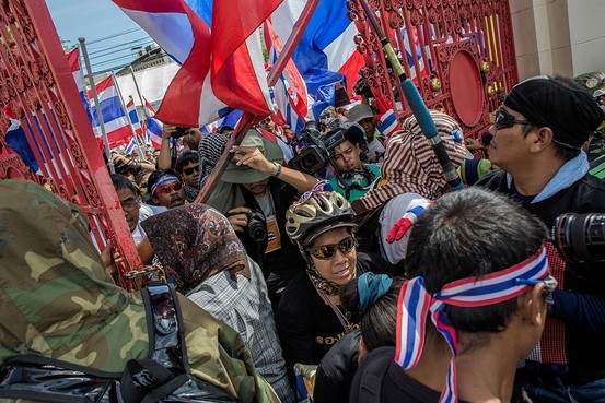 タイの反政府デモ隊、陸軍司令部にも一時侵入