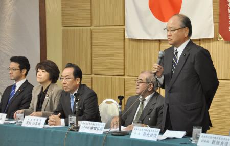 辺野古への移設容認を正式決定…自民党沖縄県連