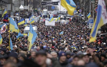 ウクライナ、野党側がヤヌコビッチ大統領の退陣要求