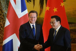 英首相、中国指導部にＥＵ・中国自由貿易協定推進を表明 人権問題では踏み込まず