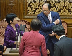 自公、５日の委員会採決確認＝民主代表は政権批判—秘密保護法案