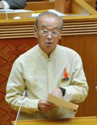 沖縄知事「承認でも県外」、埋め立て判断で言及