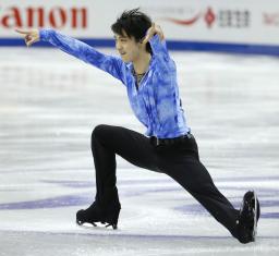 羽生と浅田がＳＰ首位発進 フィギュアＧＰファイナル