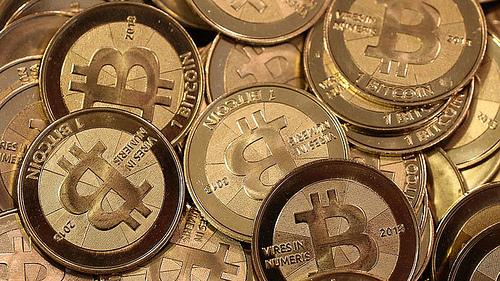 2カ月で10倍になっていたビットコインバブルが崩壊 今度はたった3日間で半額に！