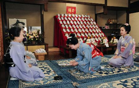 舞妓・芸妓さんが「事始め」