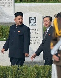 北朝鮮の張成沢氏、韓国議員「機関銃で射殺と推定」