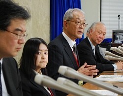 難病対策:負担緩和 患者団体、一定の評価 「長期疾患も議論を」